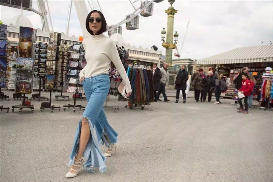 衣柜必备牛仔，夏末秋初就该这么穿!