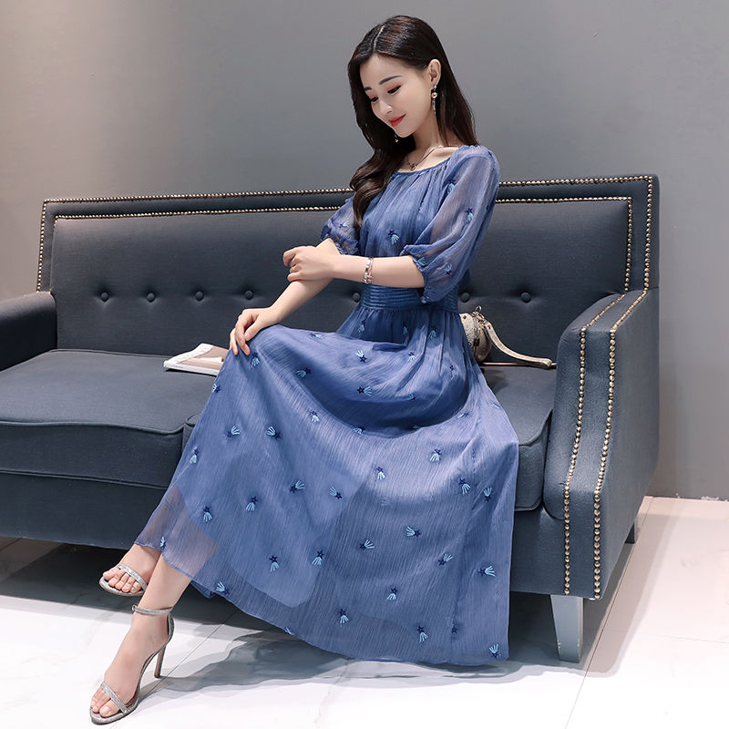 等我有钱了，绝不在家穿短裤!学下面女人这样，紧身又迷人