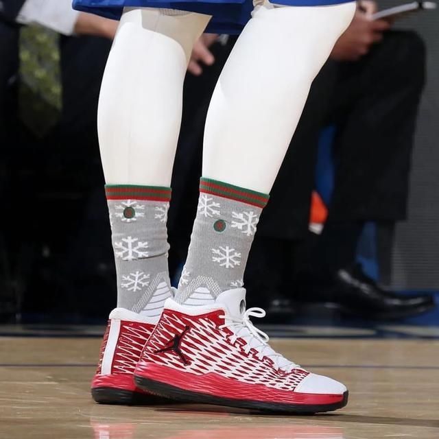 『球鞋』NBA球员上脚:安东尼这赛季的球鞋,还有签名鞋和中国新年配色!