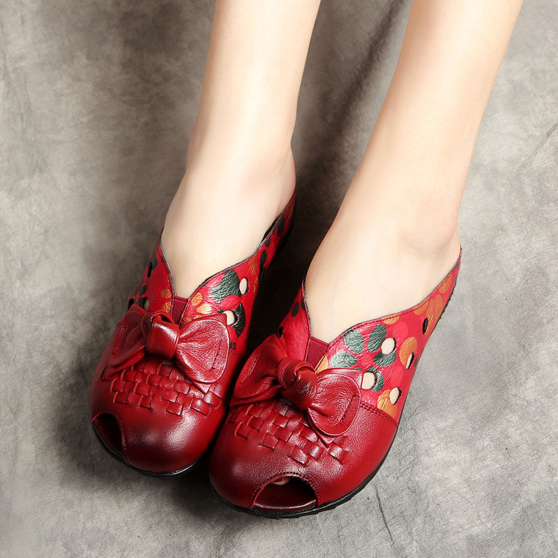 女人年逾42，秋季少穿高跟，新出的这些浅口单鞋，出远门更护脚