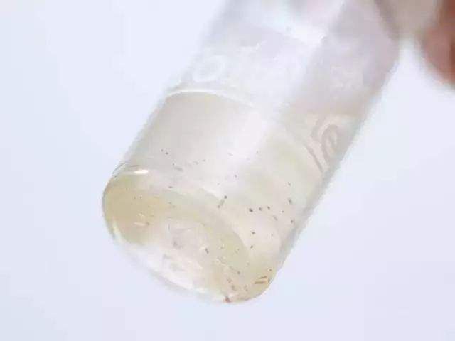 每次一小瓶，头发不再一掉一大把