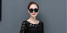 明天就可以穿秋裙了,有如此美的蕾丝裙,一定要穿,美的温暖动人