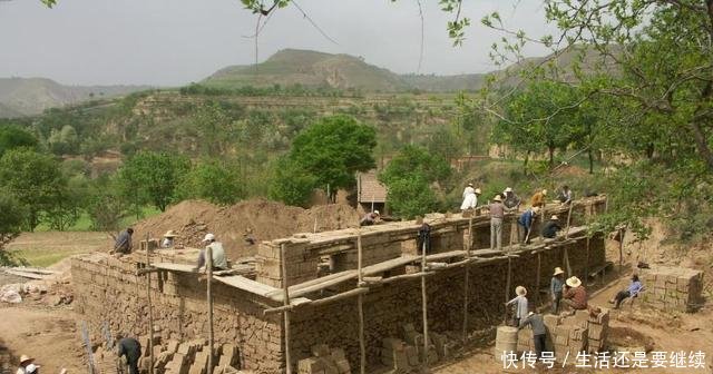 俗语“干净冬，必是脏年；院中树一片，妻儿不相见”，什么意思