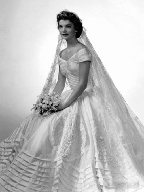 奥黛丽·赫本的婚纱照,见过没