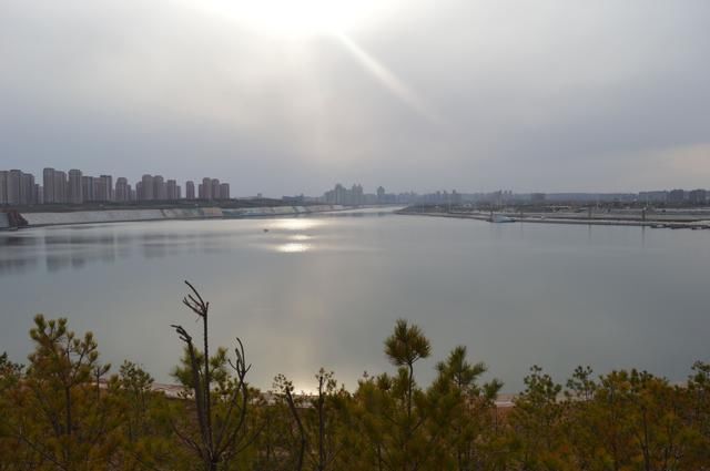  乌兰@康巴什第三天：我到了蒙古象棋广场和乌兰木伦河畔