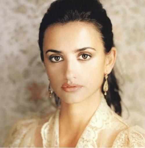 西班牙女人，凭什么可以性感一辈子？