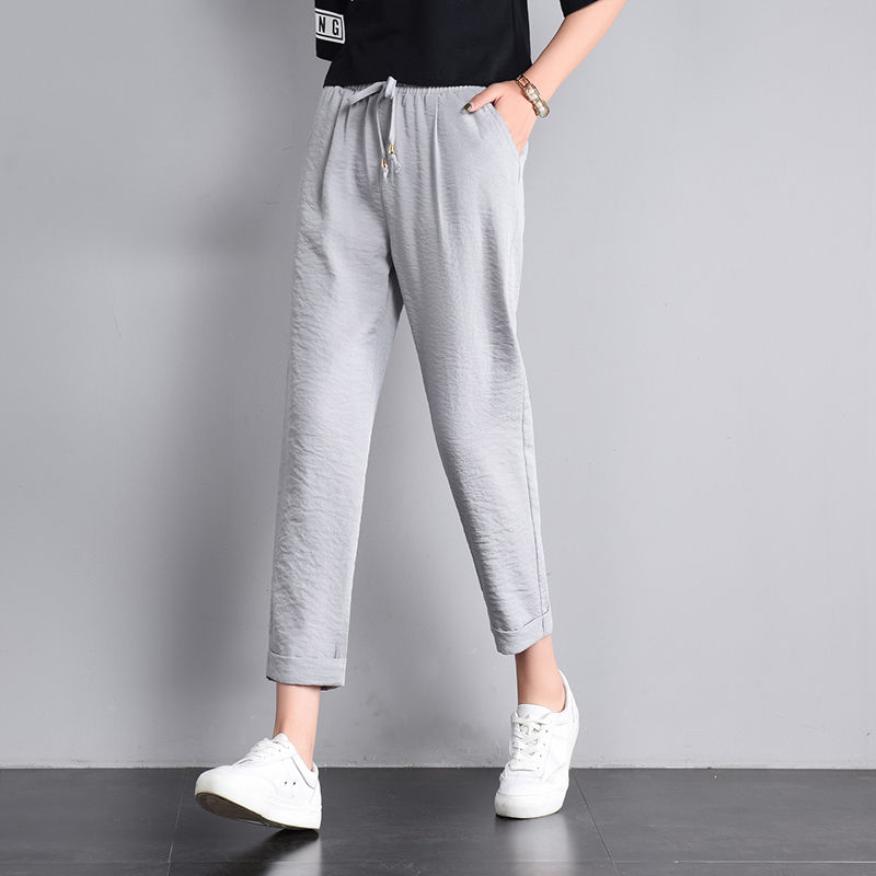 入秋了，短裤少穿吧，瞧瞧聪明的女人，穿的一个比一个时髦