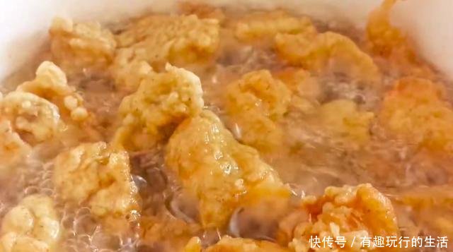  「鲜香」醇香酥肉的美味做法，色泽金黄，鲜香脆爽，喜欢肉食的您不容错过