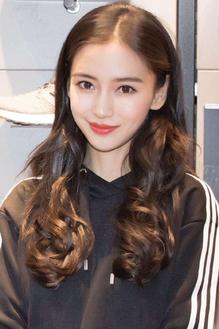 baby餐厅抢顾客手机? 工作室辟谣夸张不实消息! 网友纷纷表示心疼