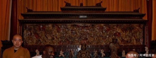 他可能是中国最有钱的和尚, 身处佛门却一心经商, 一生毁誉参半