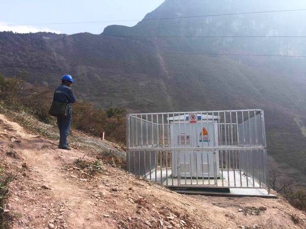 那个危险的悬崖村，外界称其受到数亿元的资助，如今怎么样了呢?