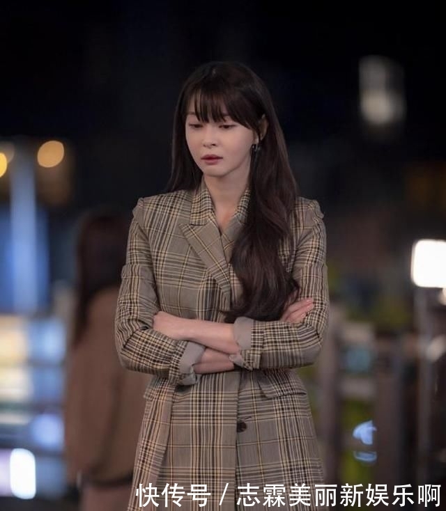 逆袭■梨泰院女二吴秀雅真美,七套"直男斩"造型温柔优雅,逆袭成大赢家!