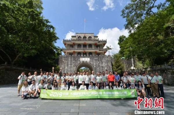 中国—东盟国际汽车拉力赛穿越广西沿边公路