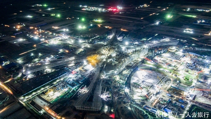  「超级」中国新的超级机场将于9月30日启用，建成后年运送1亿名