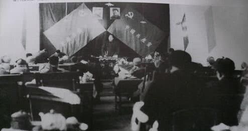 《论共产党员的修养》的版本演变