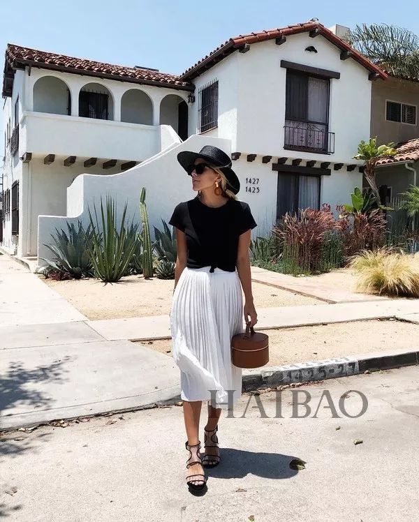 支招| 路人长相的她这样穿来凸显高级感?这真的挺容易学!