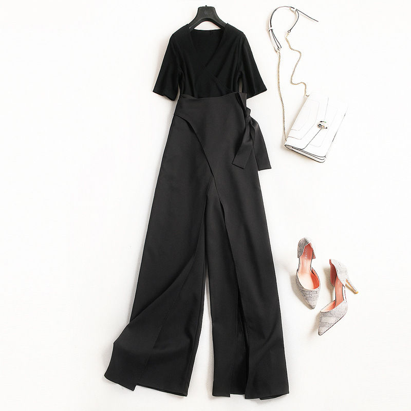 这几款美衣，虽小贵，但光看图片就很美，上身洋气时尚超显美嫩