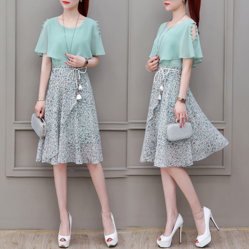 迷死人!40岁老婆穿上“勾魂裙”，婀娜又多姿，美的不像话