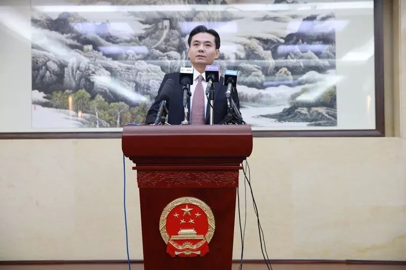 武警车队深圳集结画面曝光！国务院港澳办： 香港激进示威者出现