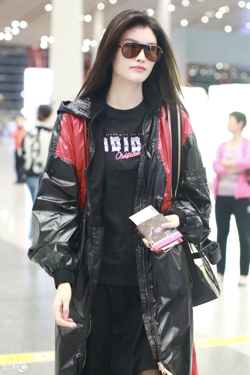 备受欧美时尚圈欢迎的中国超模--何穗