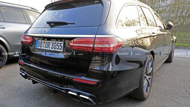  「高清」高清无码，真素车全露出！全新AMG E63旅行谍照大放送