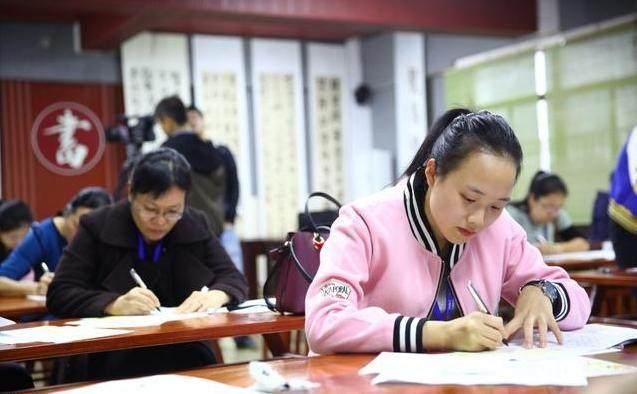 教师资格证不用再考啦!明年起,这一类满足条件