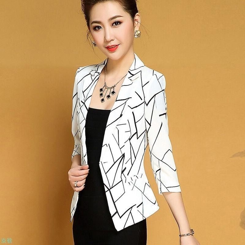 难怪老婆把卫衣全扔了!快秋天了，穿今年流行的西装外套，超美