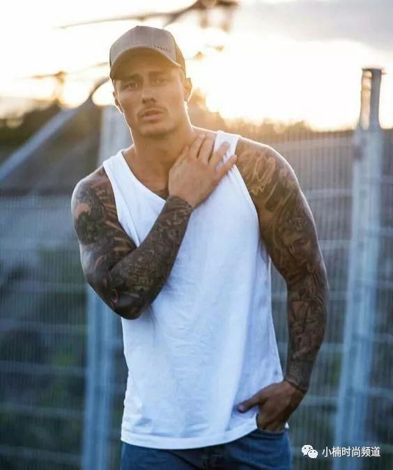 男士穿搭干货：你的夏季裤款里还要加上一件质感牛仔短裤