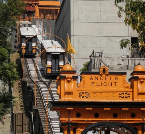 世界上最短的火车铁路：全长只有99米，单程总时间只有一分多钟！