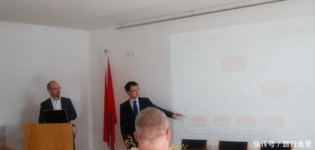  「强国」世界养猪“第一”强国：两万头猪仅需三个人，就可以完