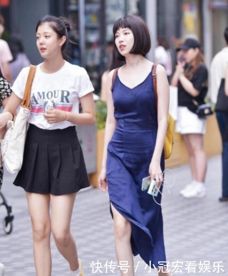  「堪称」街拍美图：气质型小姐姐真不错，颜值和打扮都堪称百里挑一！
