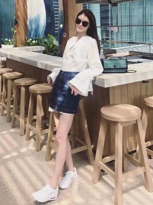 裙子里别再穿安全裤了，现在流行这么穿！