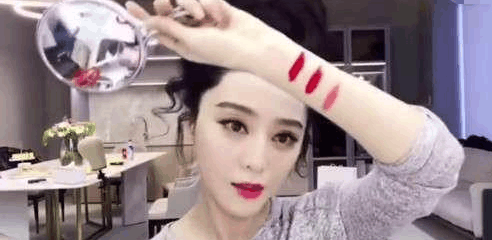 范冰冰惨遭人设崩塌! 被代购业集体通缉抗议, 网友: 别折腾了!