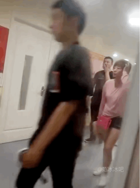 范冰冰风波后现身公益，被质疑洗白，小编：谁不是负重前行？