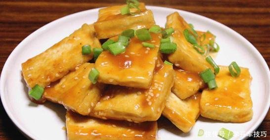 候要温柔:香煎豆腐,一下锅就碎还沾锅大厨错过这一步,手艺再好都白搭!