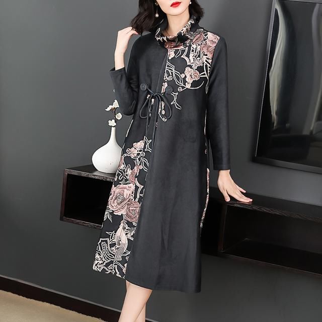 女人过了50岁，别穿太花俏！多穿这种秋裙，让你美的刚刚好