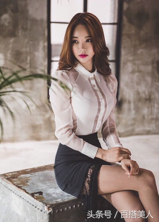 气质模特时尚超短群秀美腿