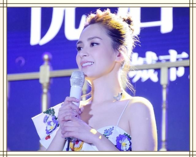 婚后的阿娇愈发美丽了！一袭印花阔腿裤竟美过超模，赖弘国赚大了