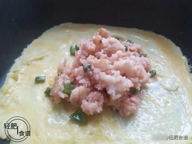  「米饭」蛋包饭难点：蛋皮零失败做法，只需加50克它，你也能给大家秀一手