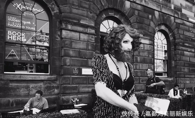 摄影师■对摄影师而言,摒弃色彩会让视觉效果更加纯粹