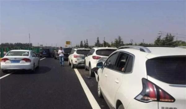  「好坏」开车技术好坏怎样判断？老司机：无关驾龄，关键看这“4