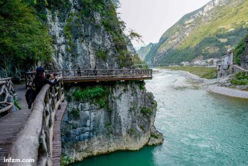 眼睛在旅行丨“千年盐都”宁厂古镇