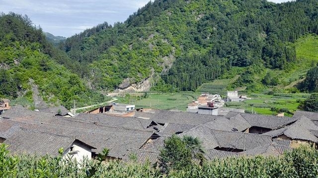 湖北三个“同病相怜”县城：发展都“一贫如洗”，且同在一个市！
