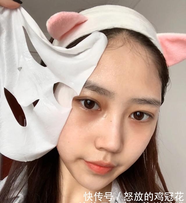  「不少」敷面膜四个正确做法，能让效果翻一倍，不少人都因为懒浪费了面膜