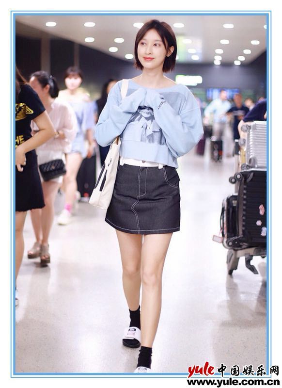 安利王张俪新宠上线 时尚又百搭的帆布包你们入了吗？