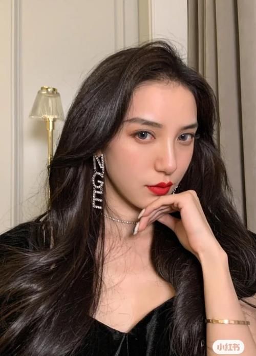  气质■身高160以下的女生，最好避开这三种发型，不仅没气质还很显矮