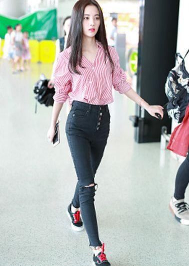 裤裆上有几颗扣子最好看？看到鞠婧祎我就懂了，网友：一般人不行