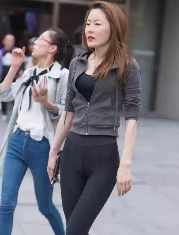 很低调的分靴裤MM们, 气质突出, 多看一眼就心跳加速!