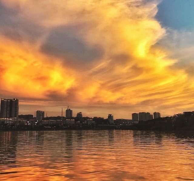 千里沱江情,万年甜城景:四川东南小城内江,它美得有点特别