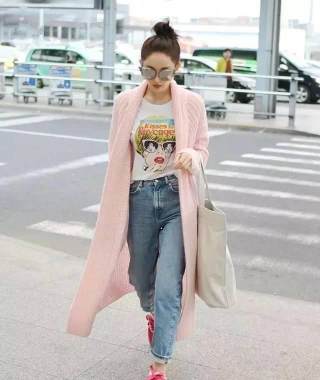  [少女]短裙和牛仔裤，哪个更减龄？